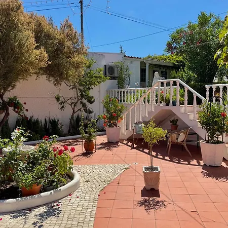 Casa Margaridas Pensión Caldas Da Rainha